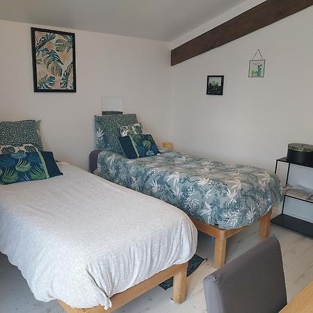 Un Air De Campagne Bed and Breakfast Millac  Buitenkant foto