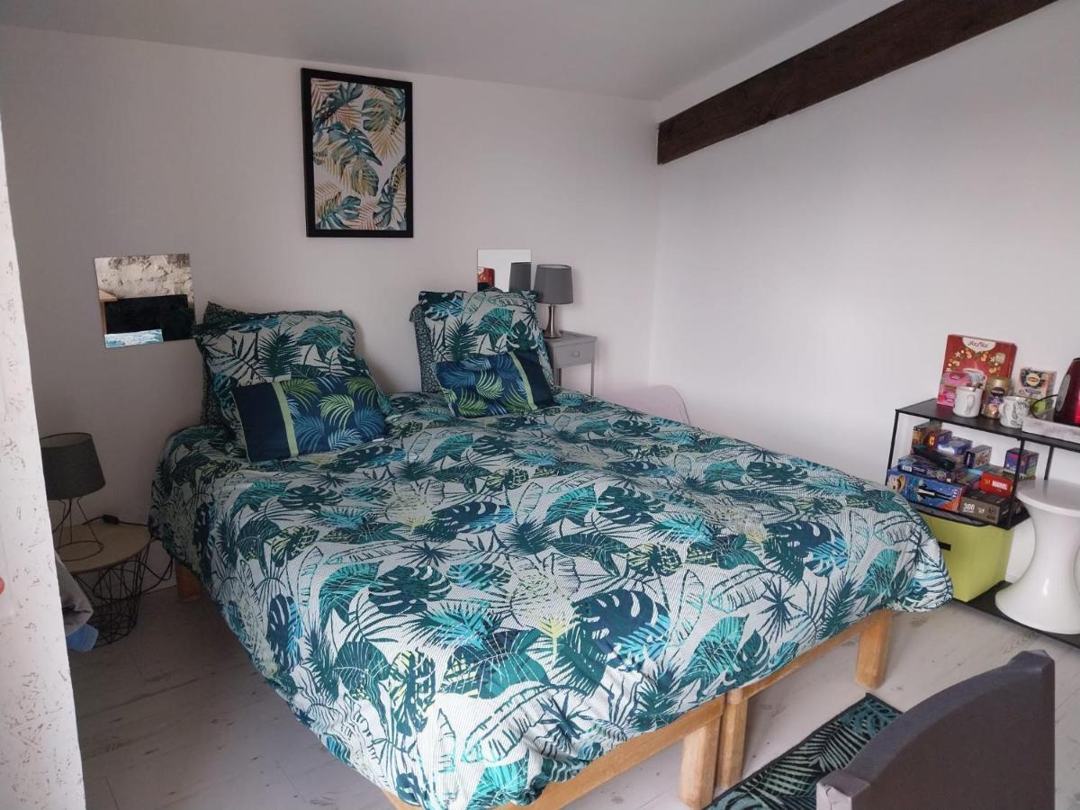 Un Air De Campagne Bed and Breakfast Millac  Buitenkant foto